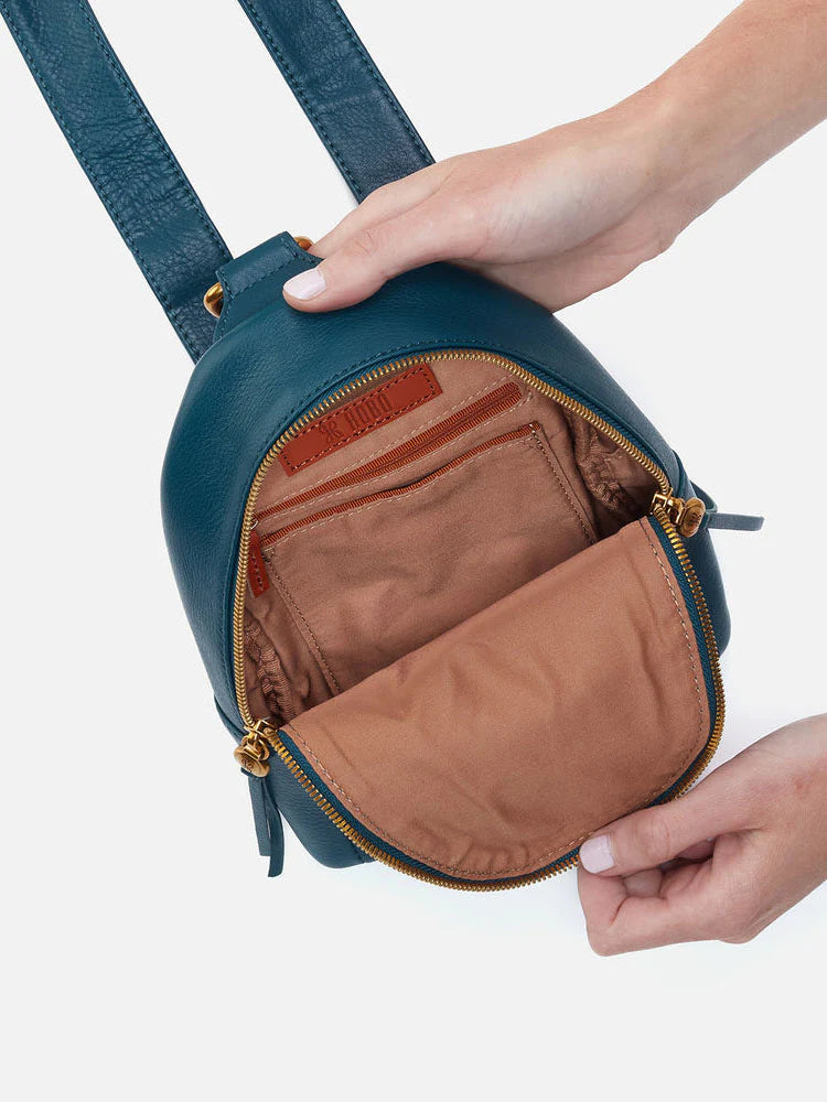 HOBO Fern Sling | Pebbled Leather | Peacock