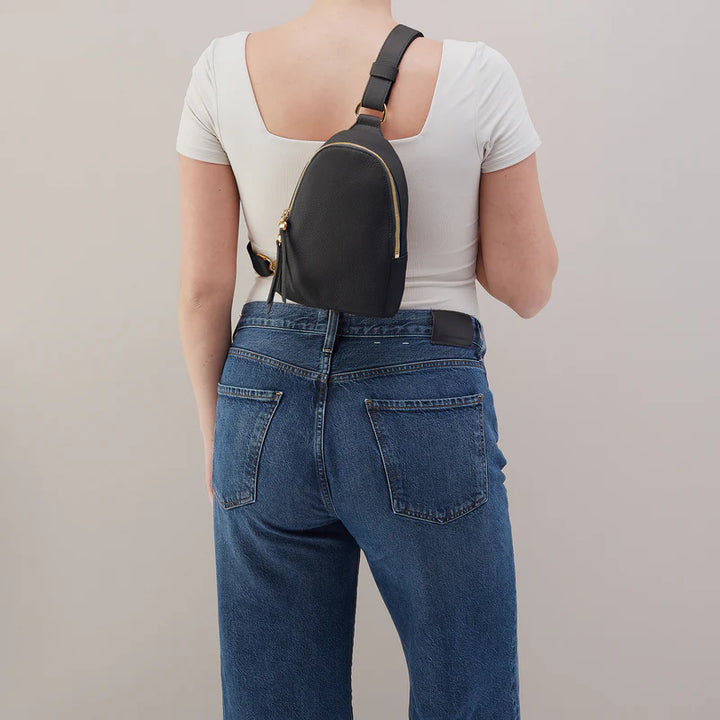 HOBO Fern Sling | Pebbled Leather | Peacock