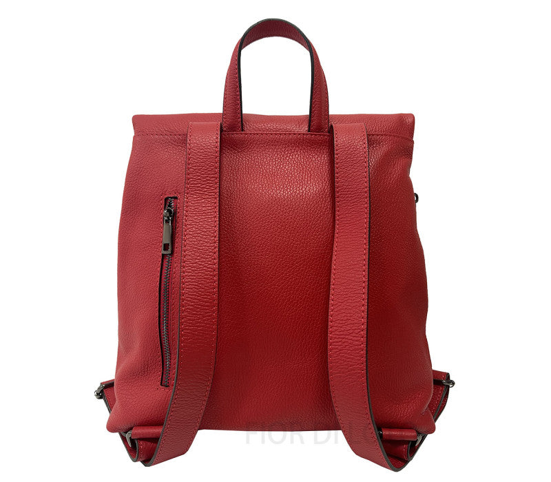 Italian leather backpack in black handcrafted in Italy from genuine Dollar leather by Fior di Loto.