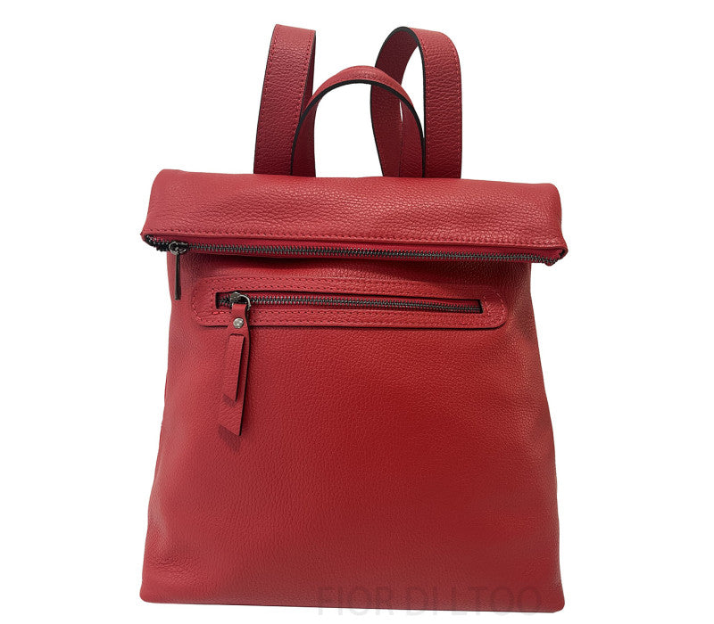 Italian leather backpack in black handcrafted in Italy from genuine Dollar leather by Fior di Loto.