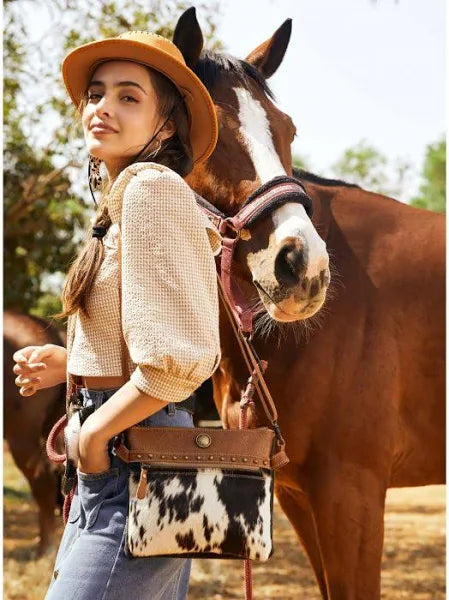 Cowhide Small Shoulder Bag Wristlet-Remarkable